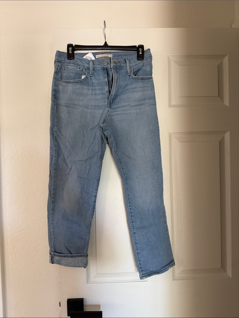 Levi's Light Blue high rise straight crop